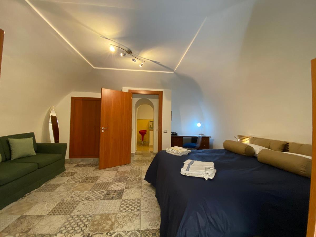 Angeli'S Apartment เนเปิลส์ ภายนอก รูปภาพ