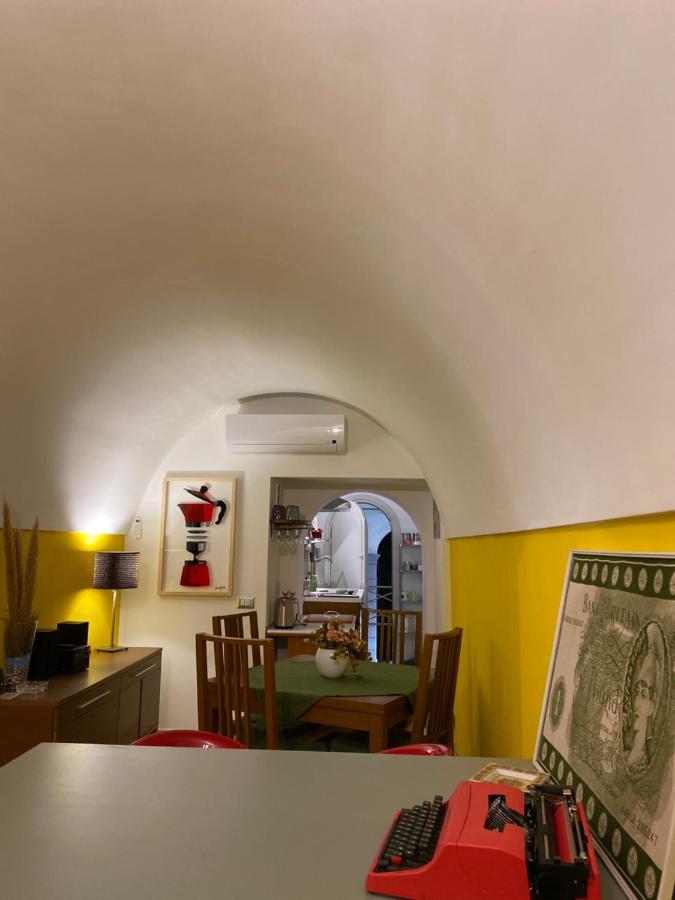 Angeli'S Apartment เนเปิลส์ ภายนอก รูปภาพ